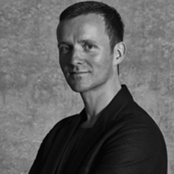 ラース ヴァイェン